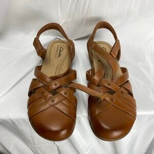 Clarks Collection Women's Comfort Fisherman Sandals Tan Leather Size 8  L:9.5"
